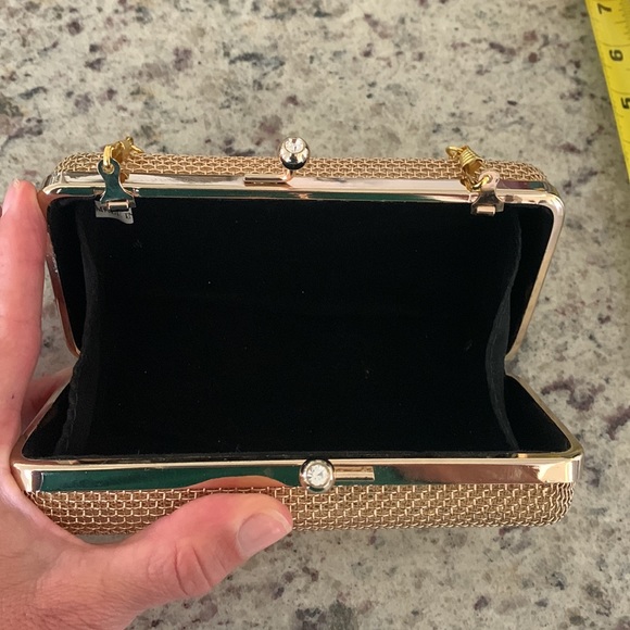 Gold pocketbook with extra strap to make a shoulder bag - Picture 3 of 5